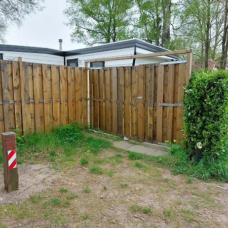 Comfortabel En Gezellig Familie Chalet Tot 6 Personen Op De Veluwe Bungalowpark De Kern Putten Ngoại thất bức ảnh