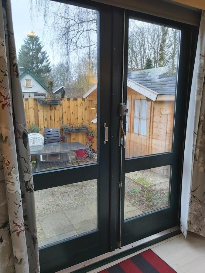 Comfortabel En Gezellig Familie Chalet Tot 6 Personen Op De Veluwe Bungalowpark De Kern Putten Ngoại thất bức ảnh