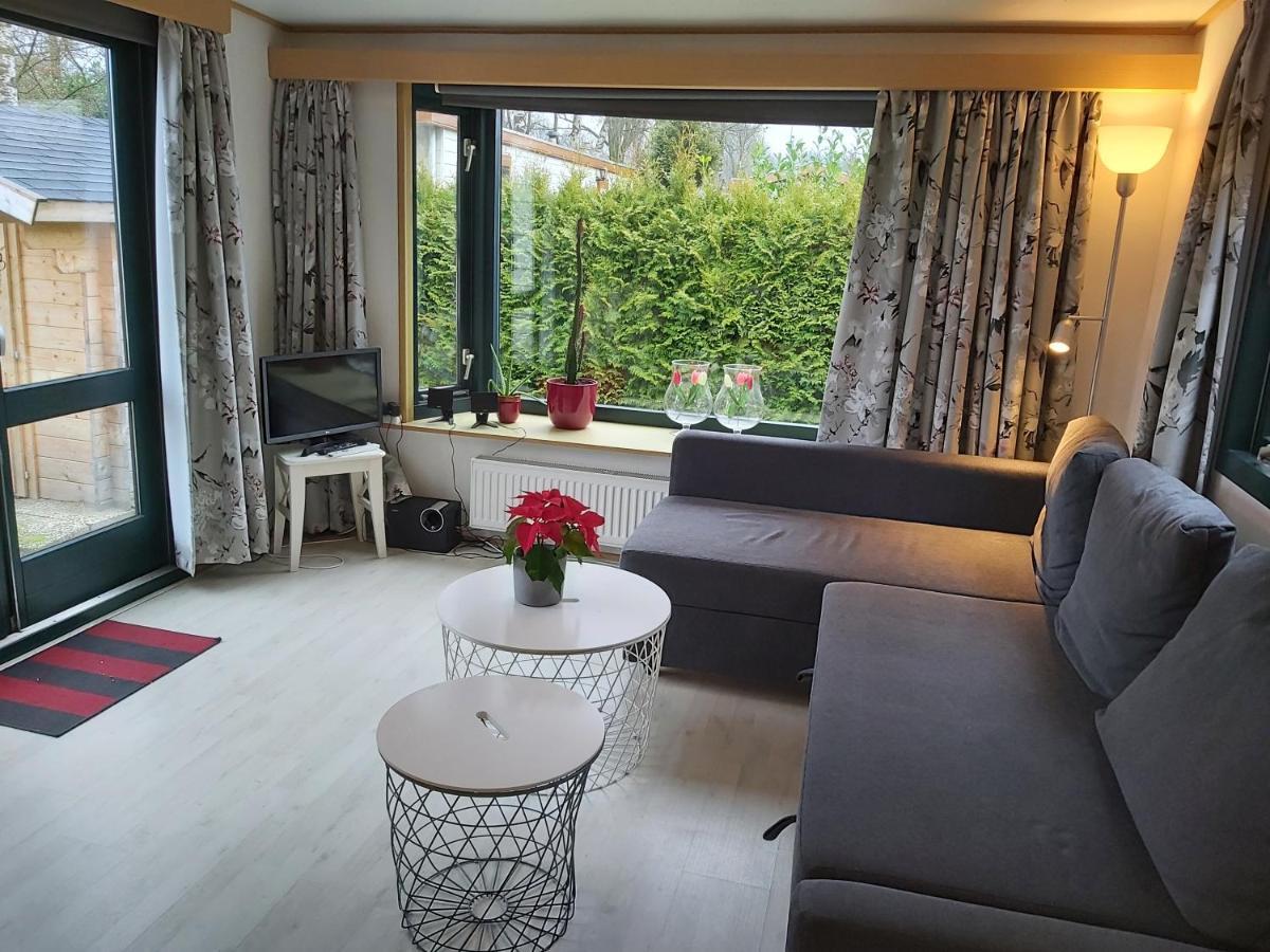 Comfortabel En Gezellig Familie Chalet Tot 6 Personen Op De Veluwe Bungalowpark De Kern Putten Ngoại thất bức ảnh