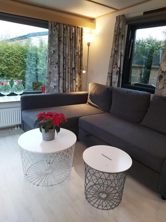 Comfortabel En Gezellig Familie Chalet Tot 6 Personen Op De Veluwe Bungalowpark De Kern Putten Ngoại thất bức ảnh