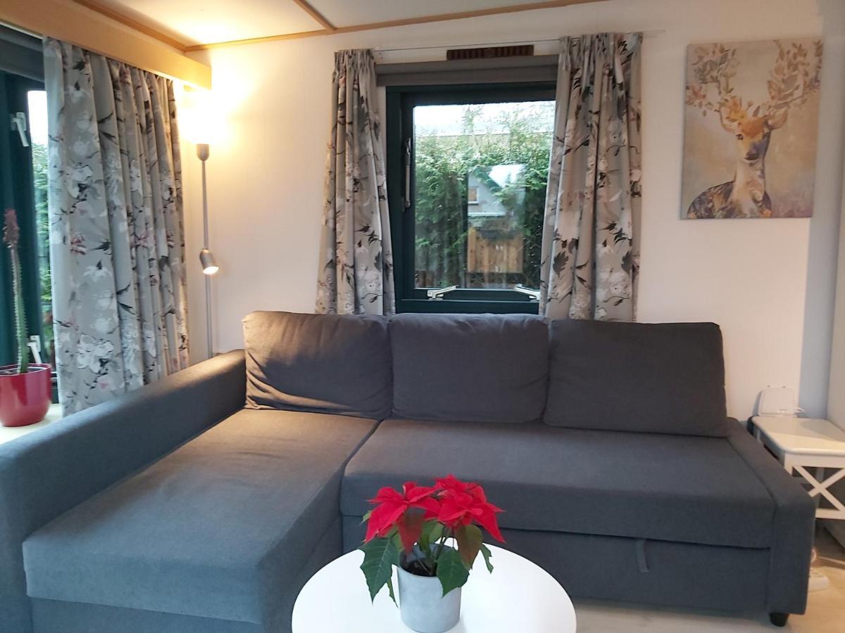 Comfortabel En Gezellig Familie Chalet Tot 6 Personen Op De Veluwe Bungalowpark De Kern Putten Ngoại thất bức ảnh