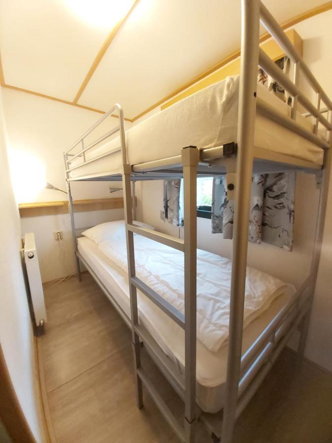 Comfortabel En Gezellig Familie Chalet Tot 6 Personen Op De Veluwe Bungalowpark De Kern Putten Ngoại thất bức ảnh