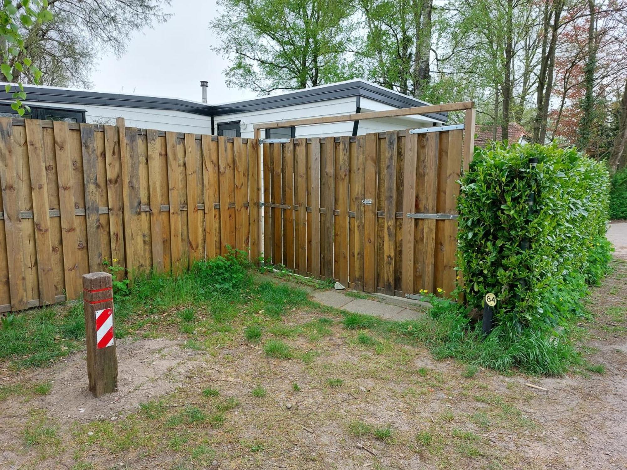 Comfortabel En Gezellig Familie Chalet Tot 6 Personen Op De Veluwe Bungalowpark De Kern Putten Ngoại thất bức ảnh