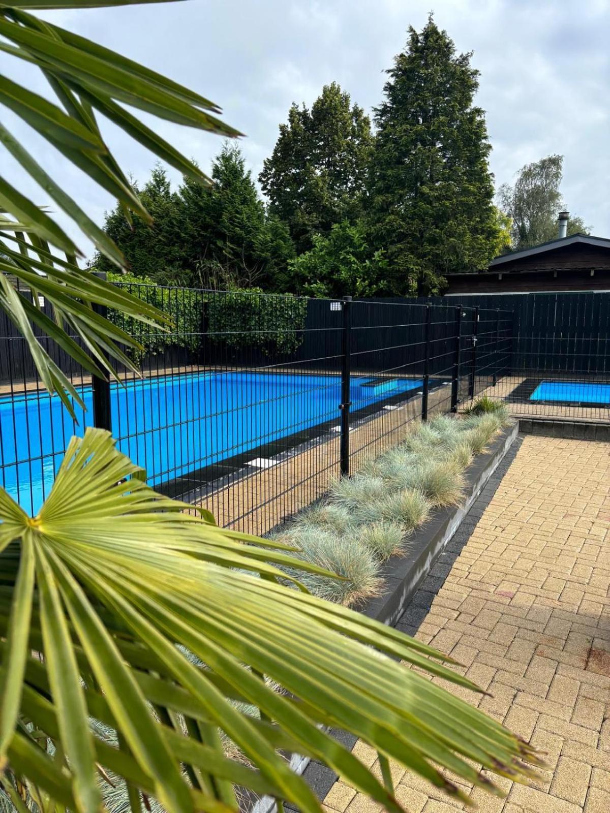 Comfortabel En Gezellig Familie Chalet Tot 6 Personen Op De Veluwe Bungalowpark De Kern Putten Ngoại thất bức ảnh